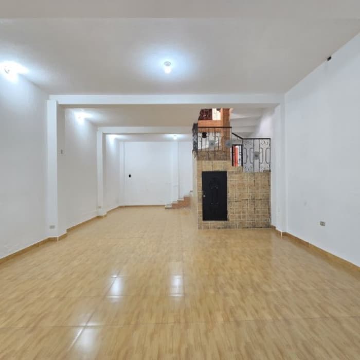 Casa grade en Venta Las Hojarascas Zona 1 de Mixco - foto 19