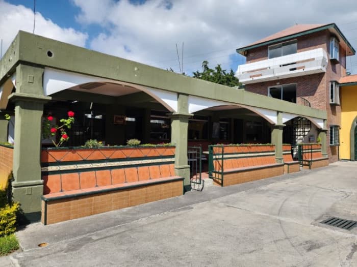 Edificio y Dos Terrenos en Renta, sobre Interamericana - foto 3