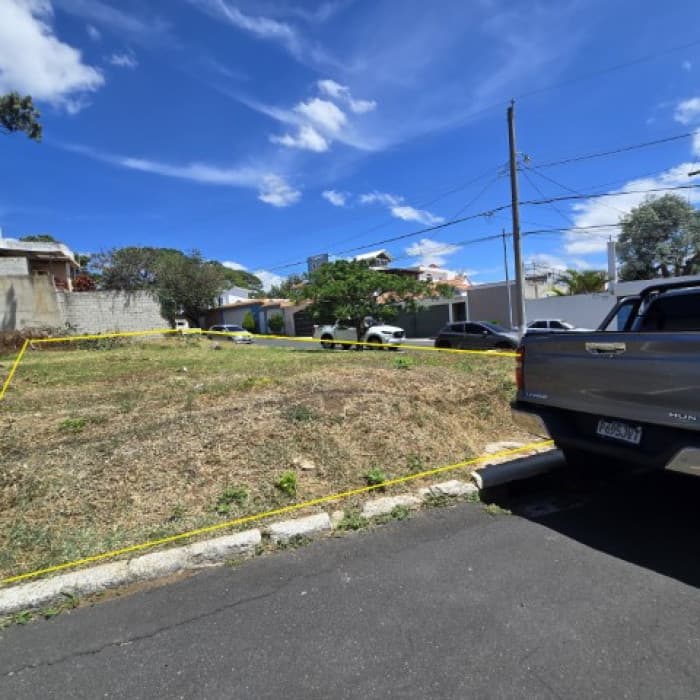 Terreno de Esquina en Venta Pinares de San Cristóbal - foto 5