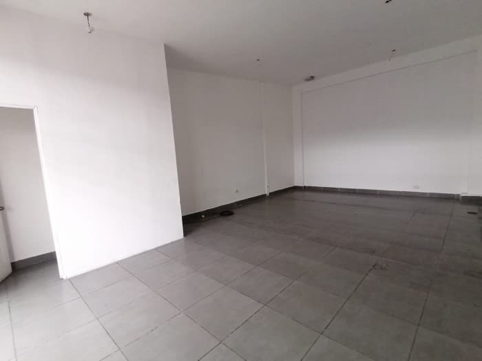 Local en Renta en Zona 12 Colonia Santa Rosa  - foto 3
