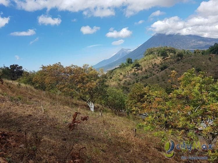 Terreno en Venta de 2.6 manzanas en San Vicente Pacaya - foto 2