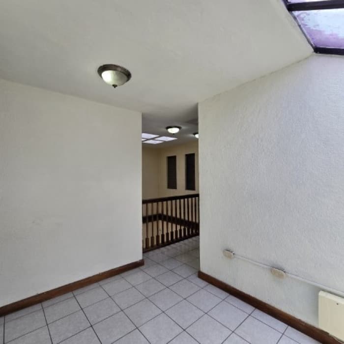 Casa en Venta Lomas de San Jacinto Zona 10 de Mixco - foto 11