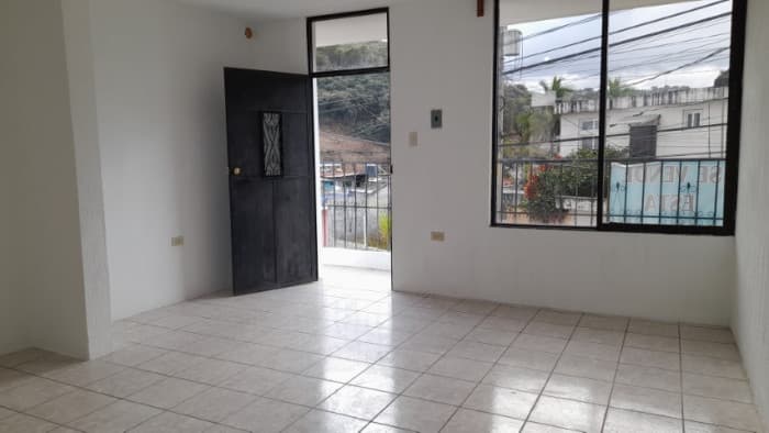 Casa en Venta Planos de Llano Largo Zona 18 Guatemala - foto 4