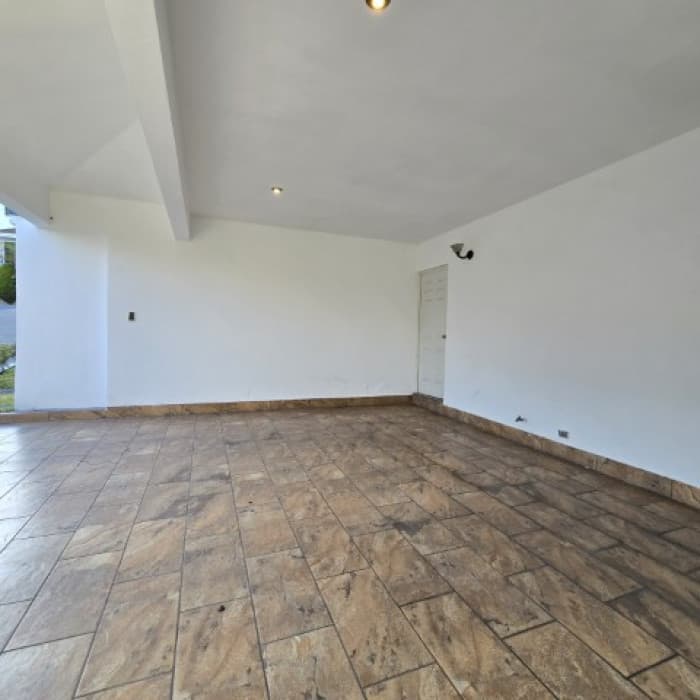 Casa en Venta en Condominio sobre Bulevar San Cristobal - foto 4