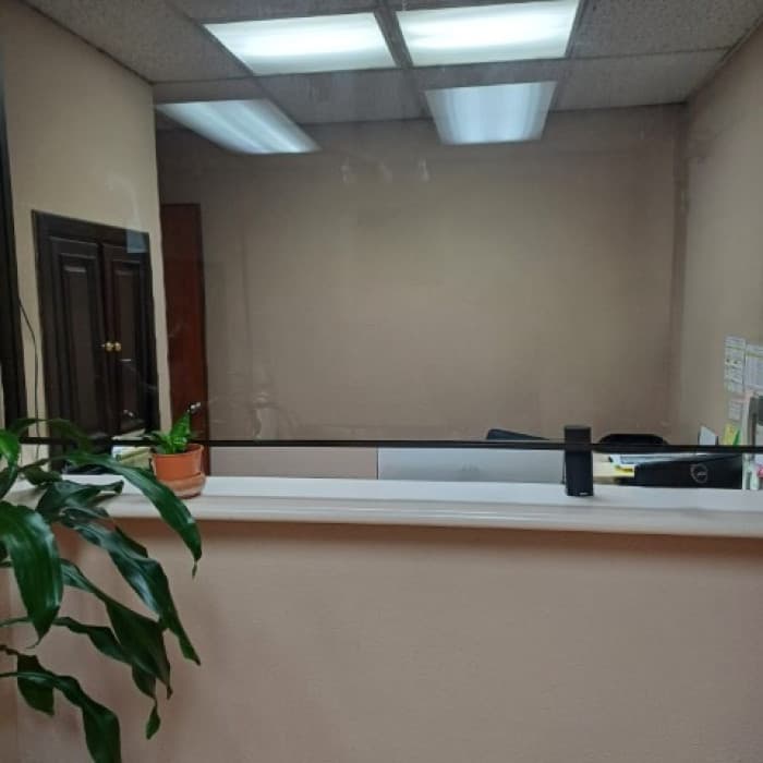 Oficina en Renta Zona 10 Edificio Reforma Montufar - foto 2