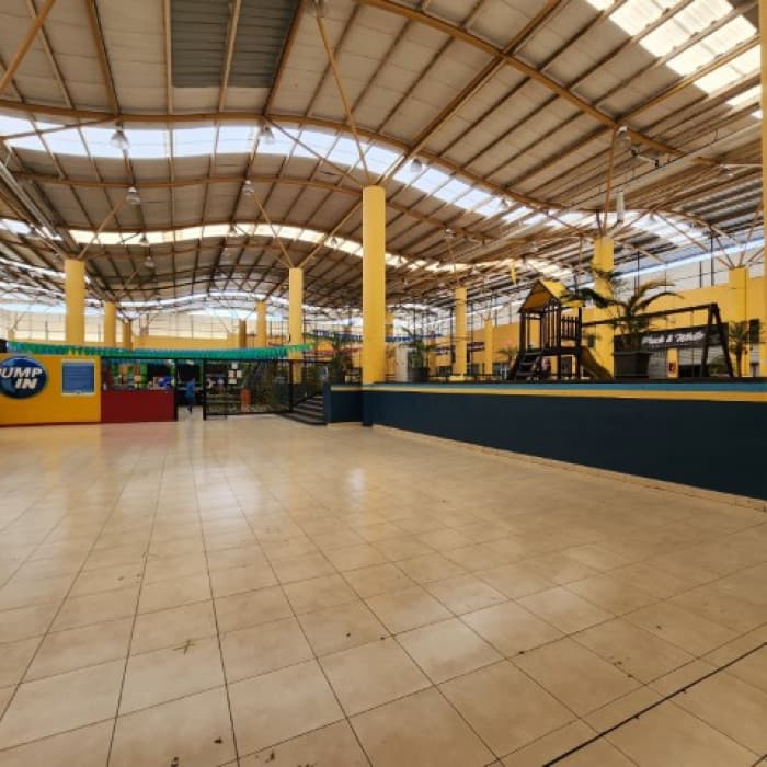 Local Comercial en Venta Plaza San Rafael Zona 18 - foto 2