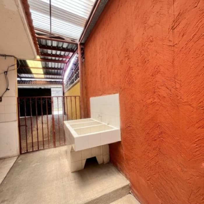 Casa en venta en Jardines de San Lucas Sacatepéquez - foto 17