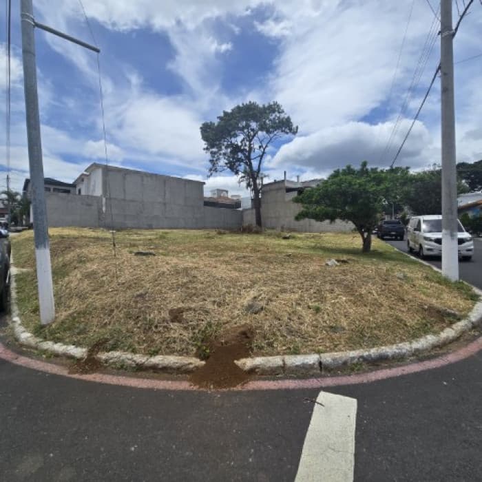 Terreno en Venta Pinares de San Cristóbal, Zona 8 Mixco - foto 2