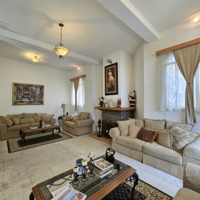 Casa Amueblada y 4 Bungalows en Venta El Encinal Tron 2 - foto 4