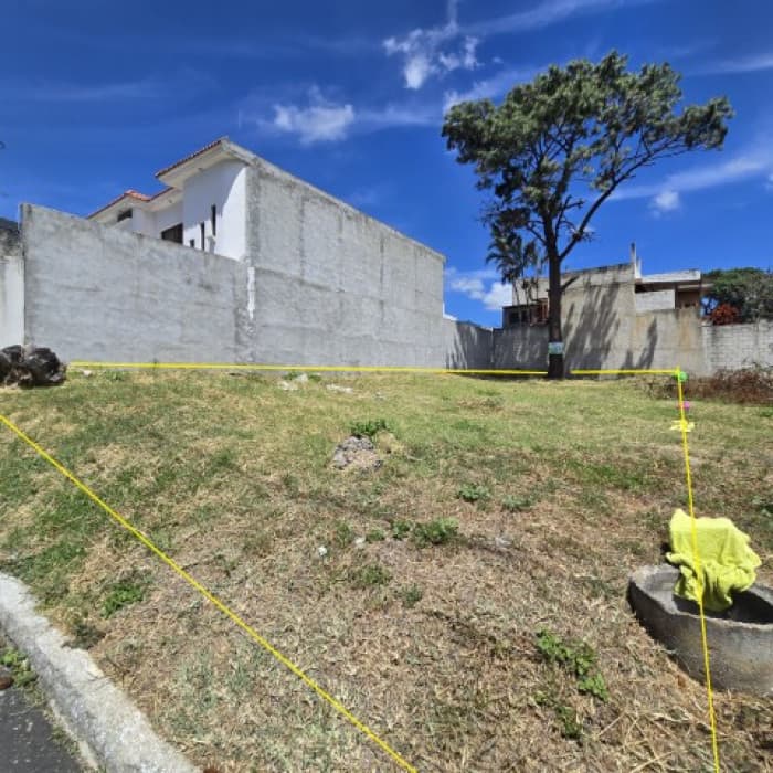 Terreno Amplio en Venta Pinares de San Cristóbal - foto 4