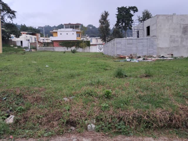 Terreno en Venta San Lucas Sacatepéquez Paseo Colonial - foto 1