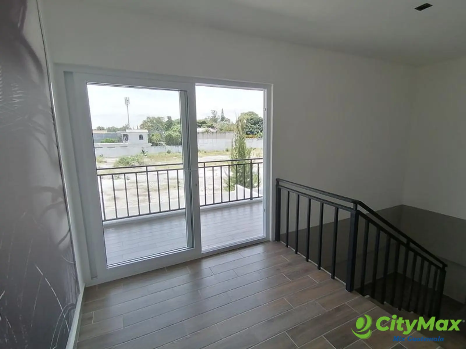 Apartamento en Pre-Venta en Parque San Jorge Zona 11 - foto 5
