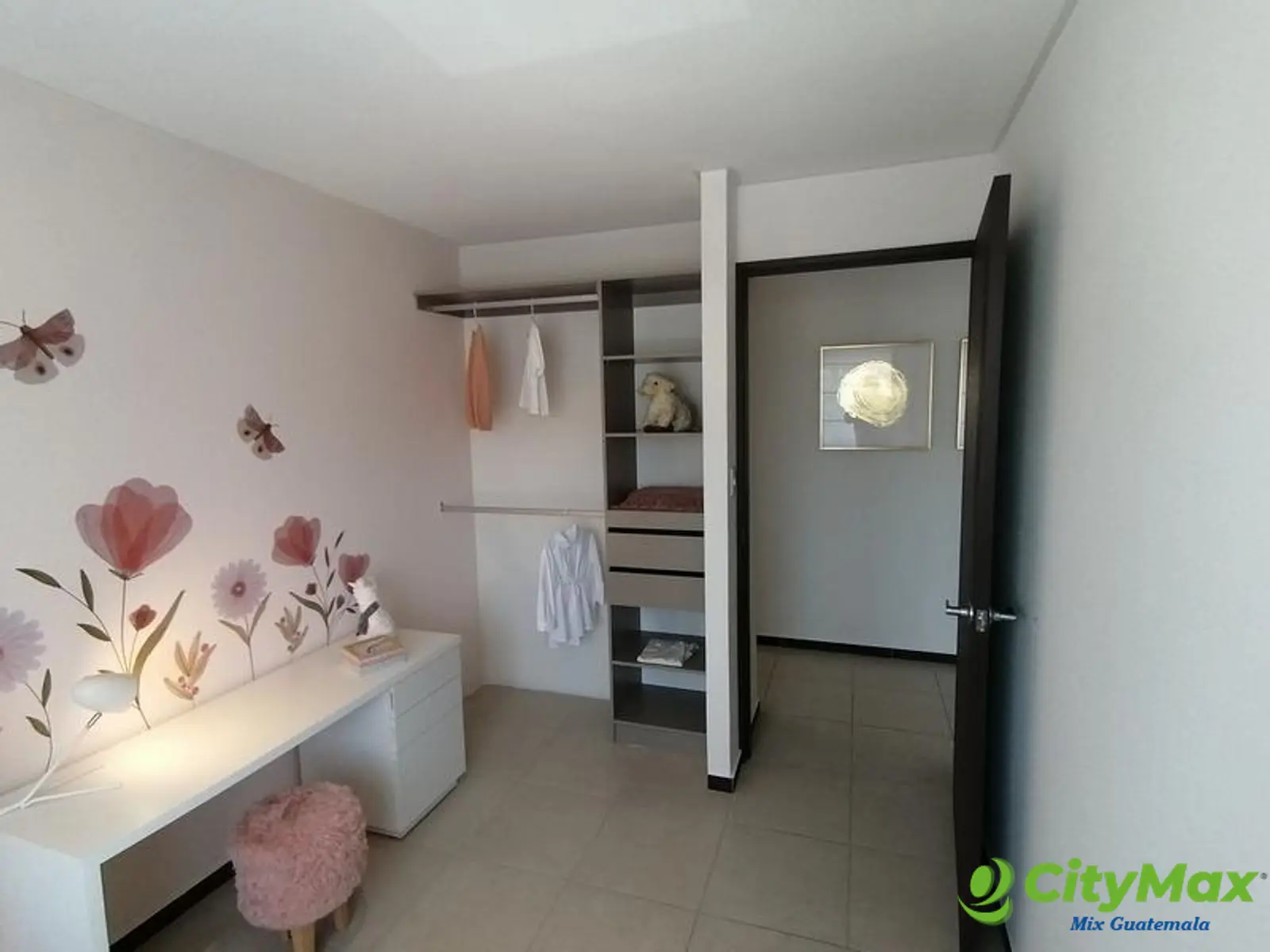 Apartamento en Pre-Venta en Parque San Jorge Zona 11 - foto 12