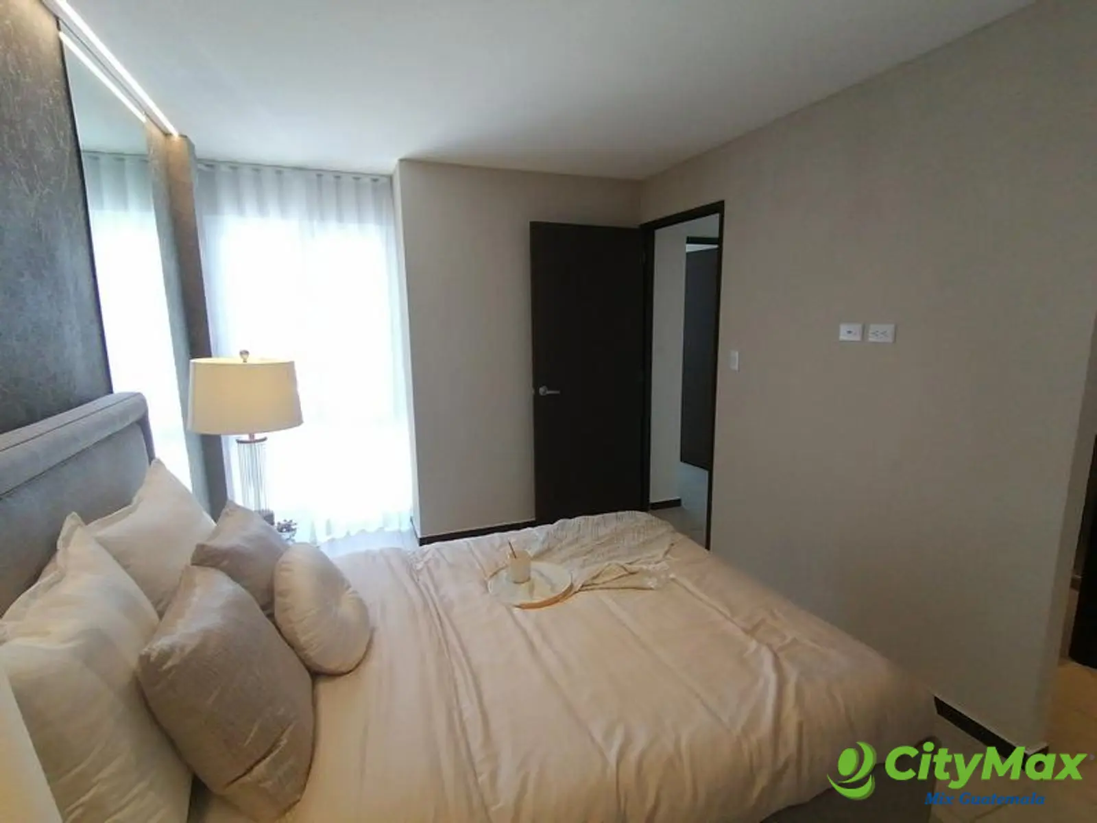 Apartamento en Pre-Venta en Parque San Jorge Zona 11 - foto 16