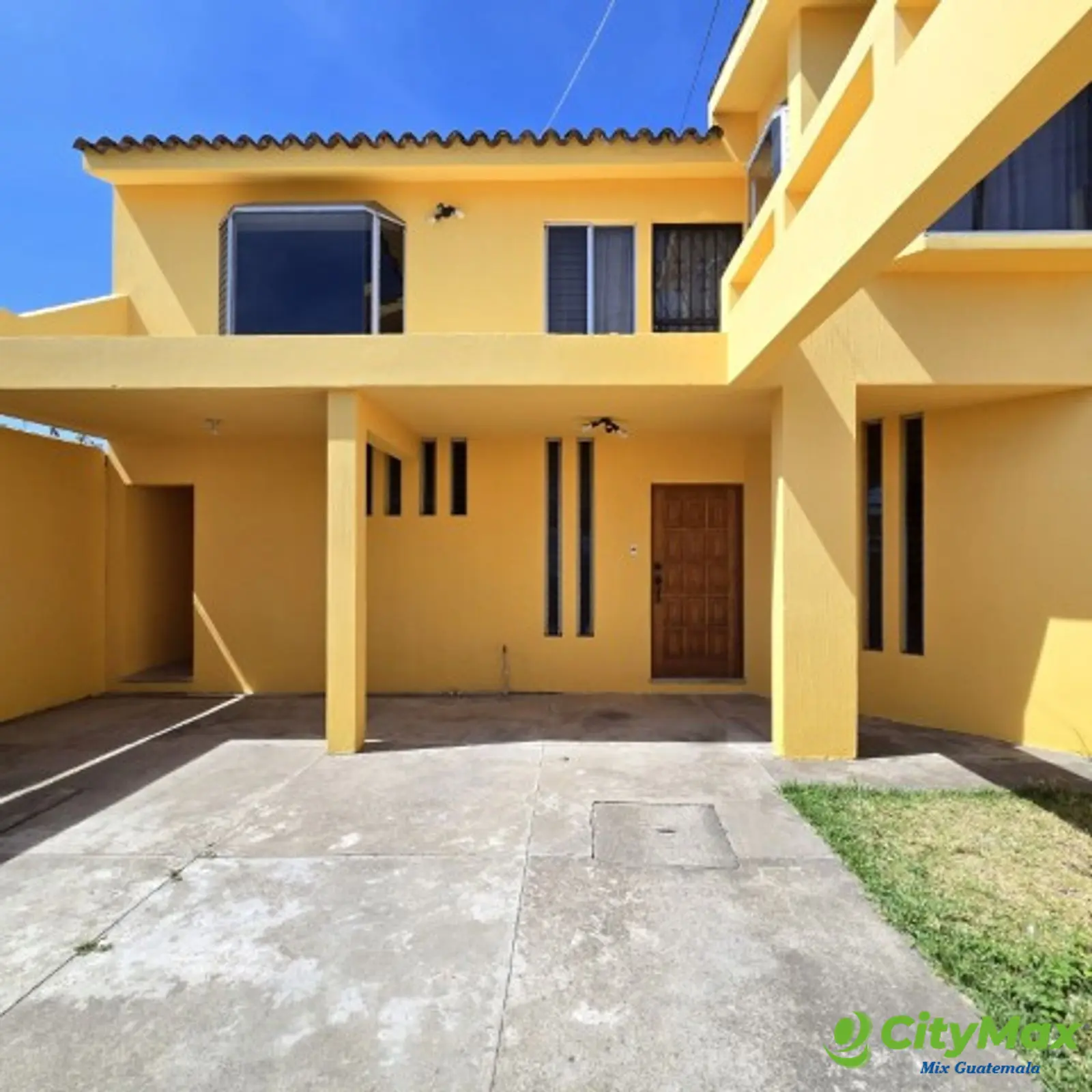 Casa en Venta Pinares de San Cristóbal Zona 8 de Mixco - foto 1
