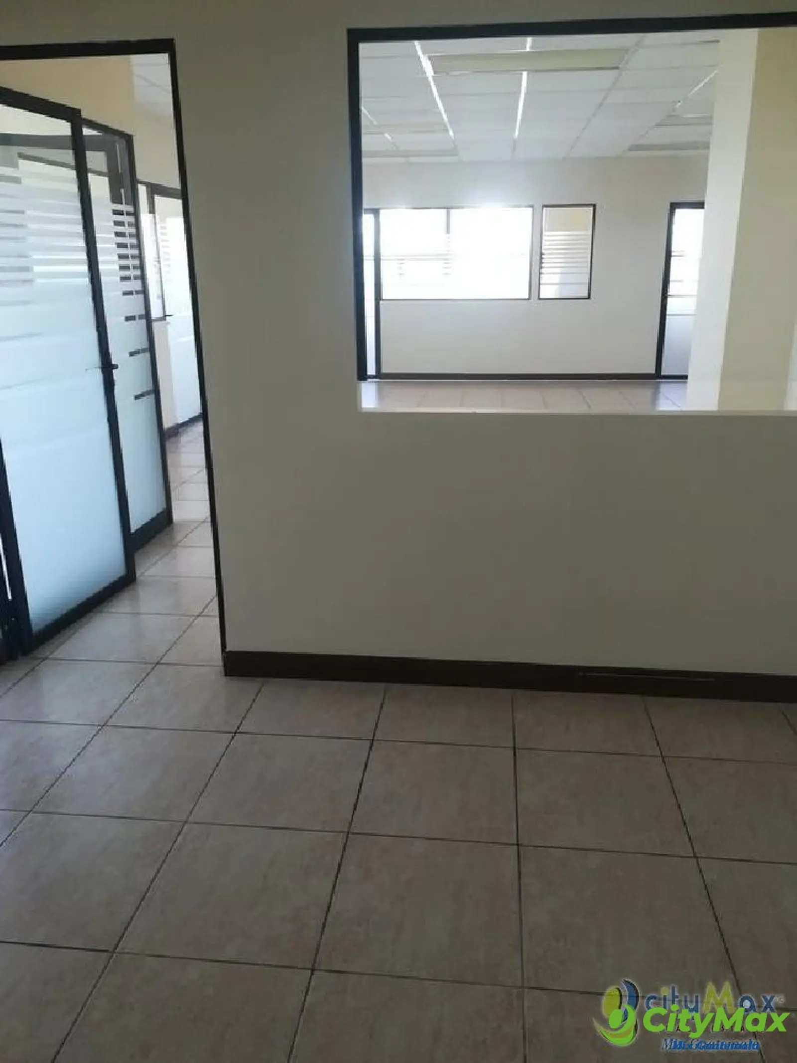 Oficina en Renta en Zona 13 de 177 metros² - foto 1