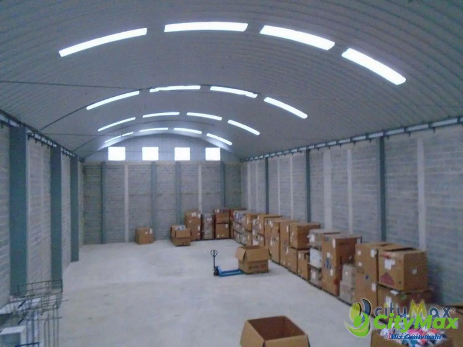 Alquilo Bodega con 530.23m2 en San Juan Sacatepequez PAB-010-08-17-1 - foto 1