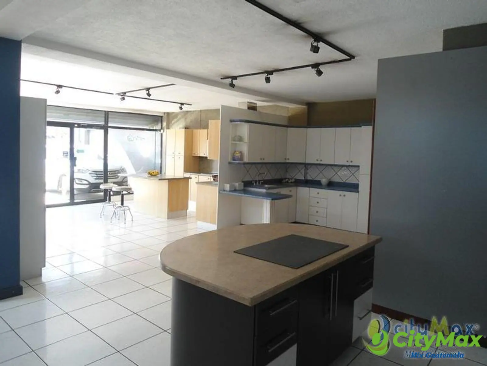 Vendo Bodega para Uso Comercial Bulevar San Cristobal - foto 1