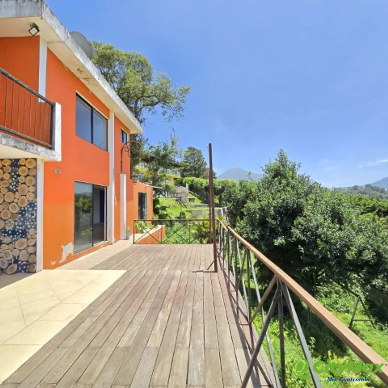 Casa en Venta con Vista Panorámica al Lago de Amatitlán - foto 1