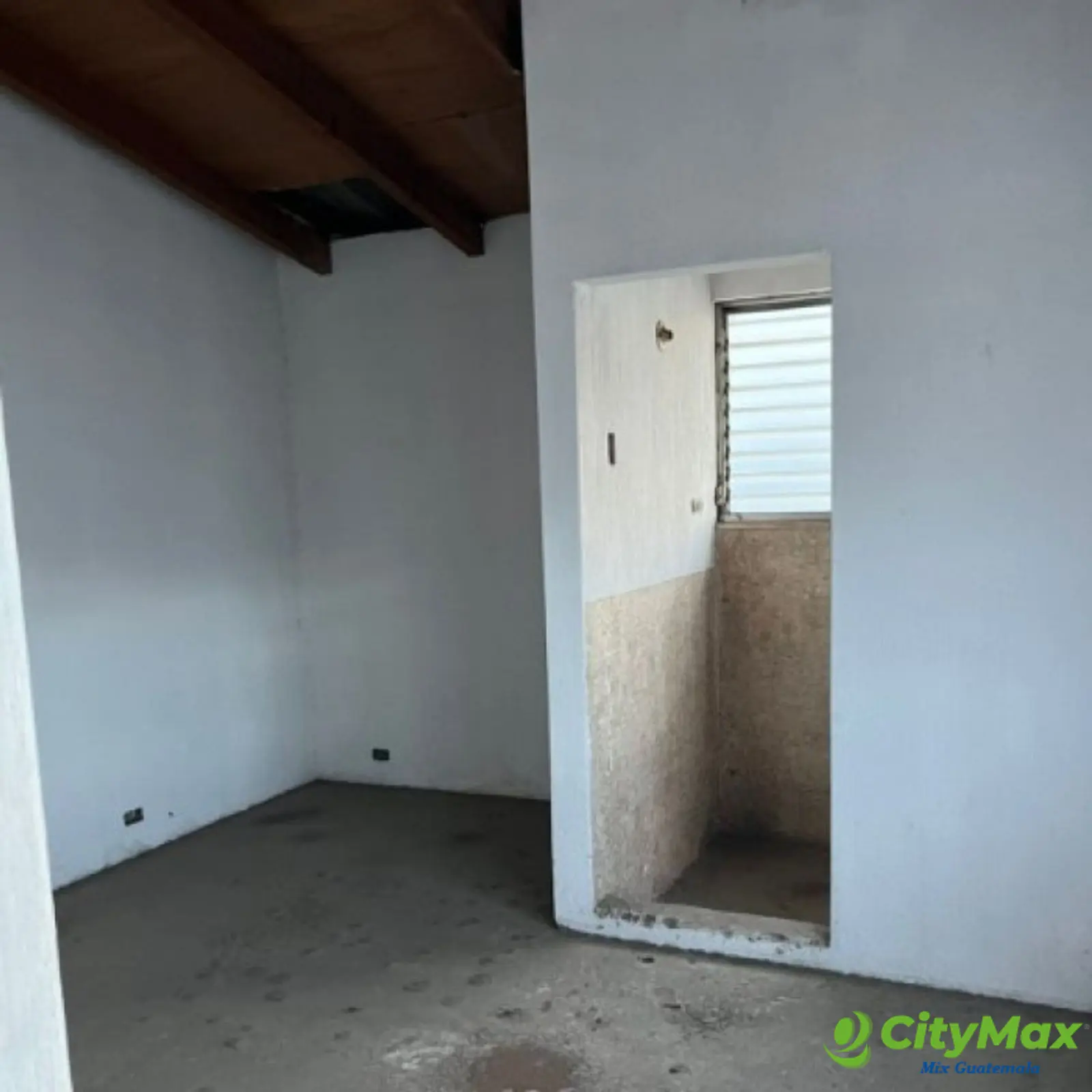 Casa para Uso Comercial en San Juan Sacatepéquez - foto 4