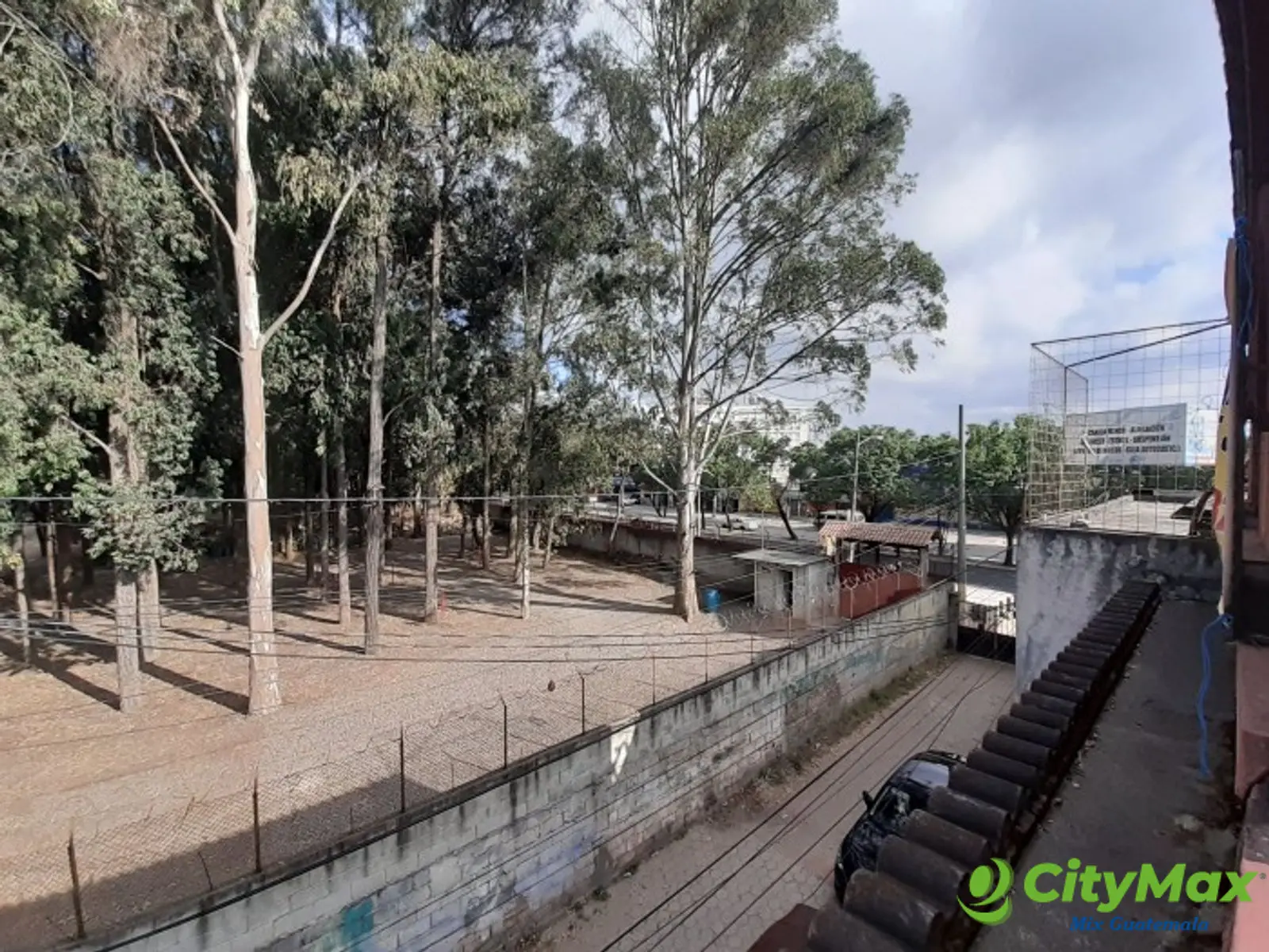 Propiedad en Venta con Apartamentos en Calzada San Juan - foto 13