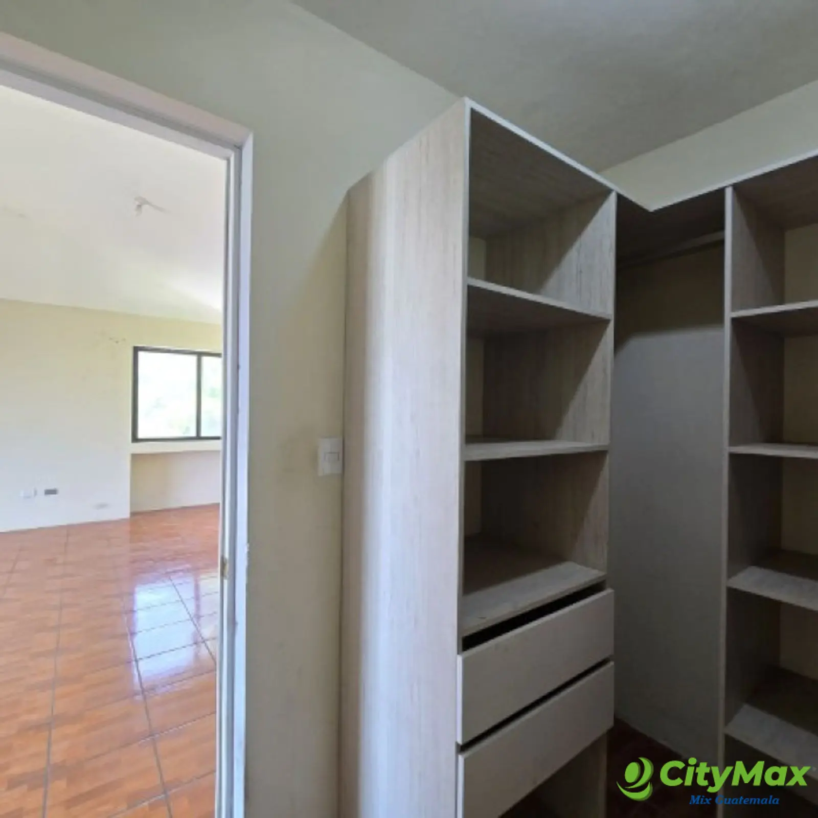 Casa en Venta con Vista Panorámica al Lago de Amatitlán - foto 25