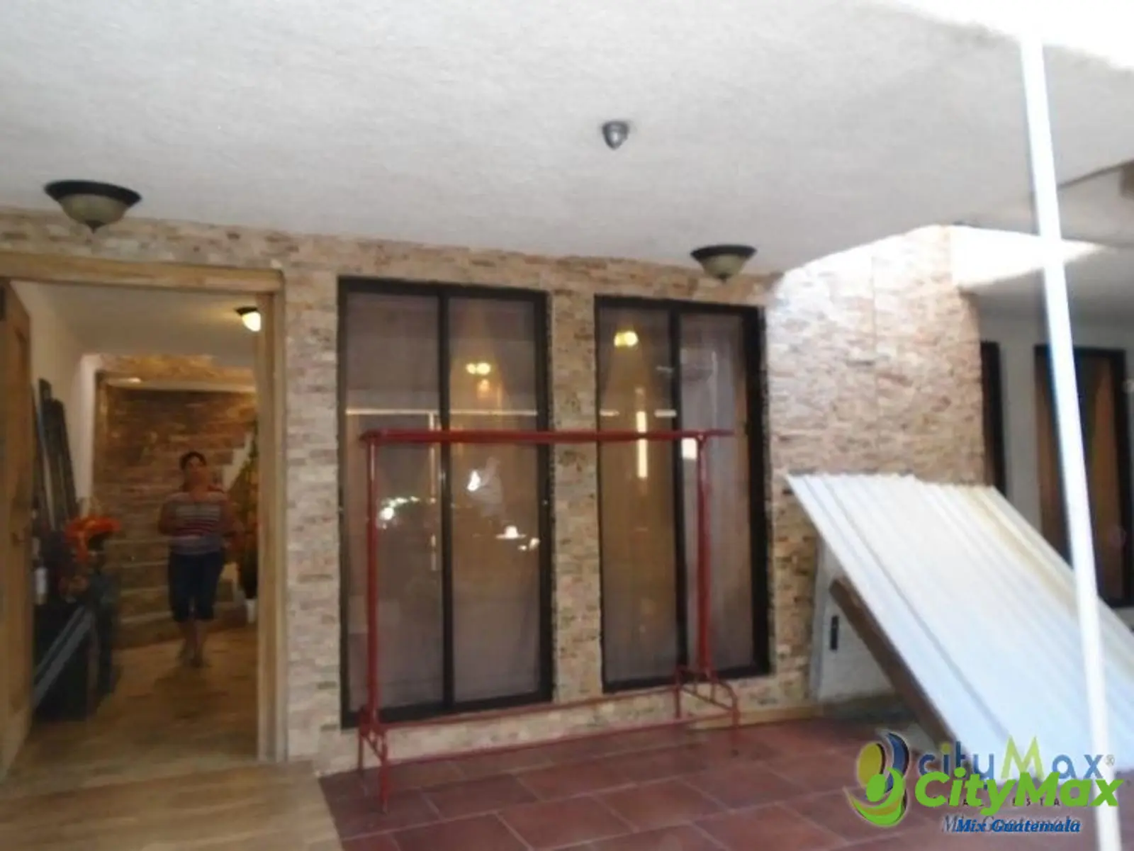 Elegante casa en San Cristobal Guatemala - foto 2