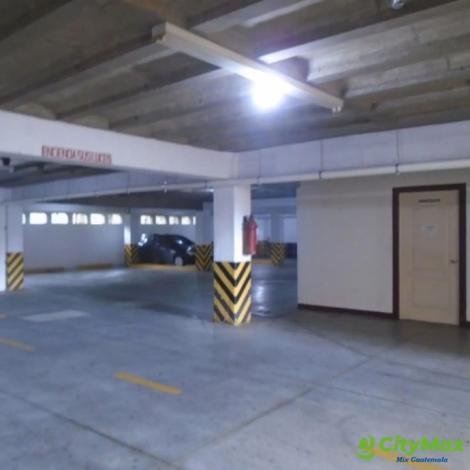 Local en Renta San Cristóbal, Nivel Uno Plaza Comercial - foto 9