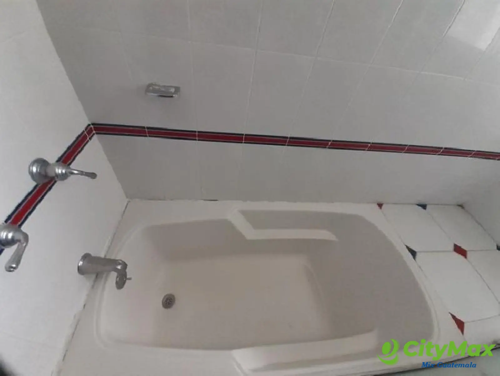 Mansión en Renta o Venta en Santa Catarina Pinula - foto 16