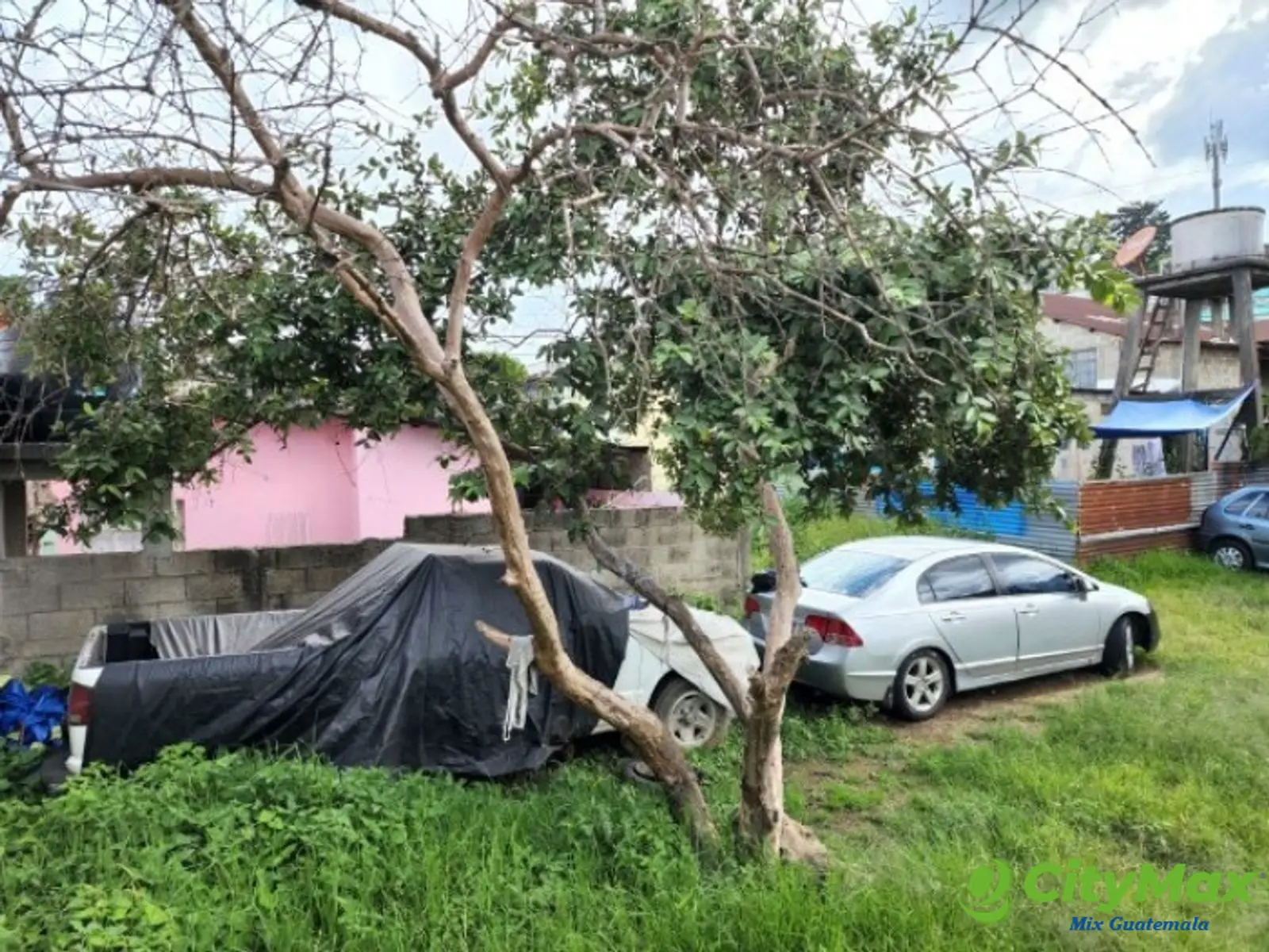 Terreno Comercial en Renta Zona 1 Mixco, por el parque - foto 10