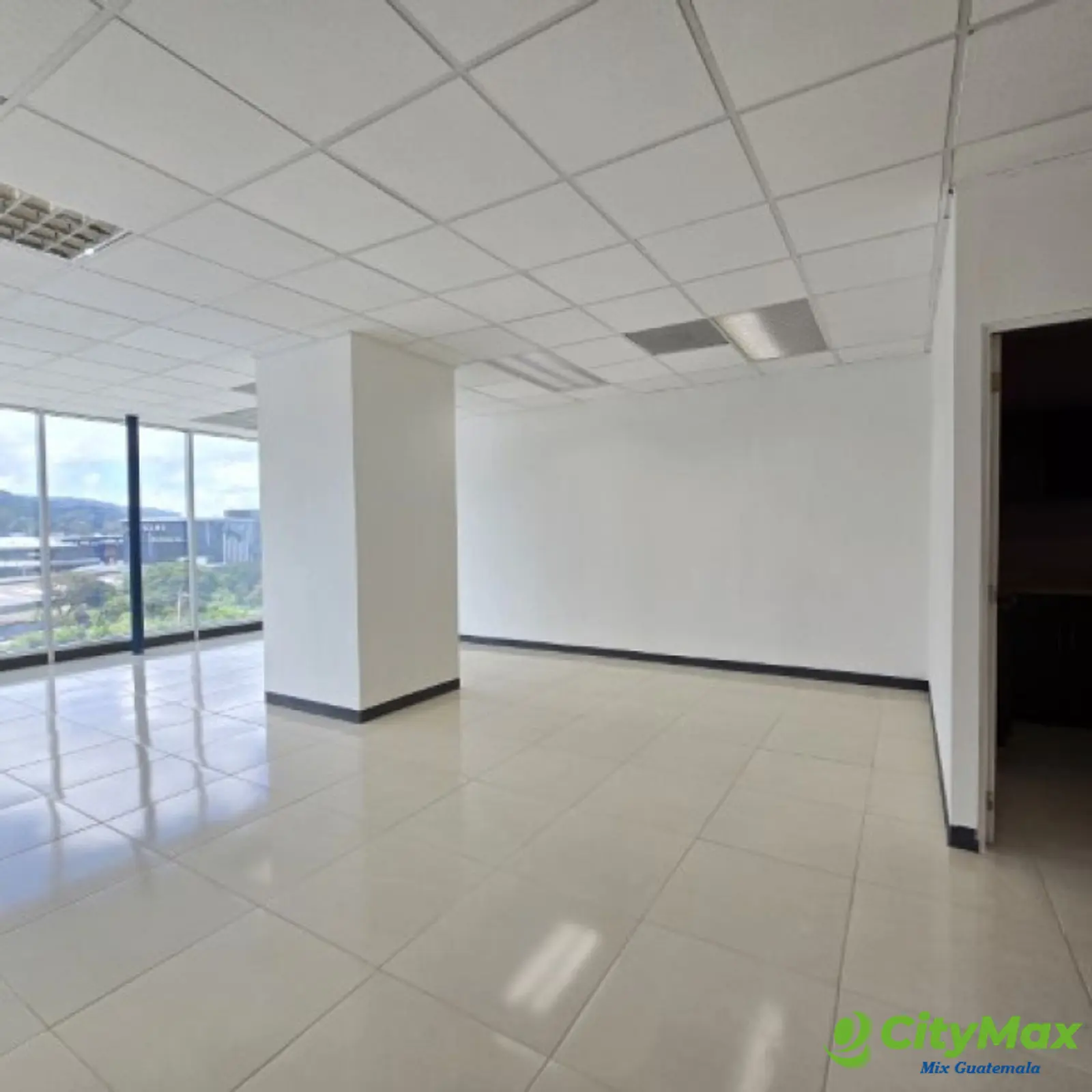 Oficina en Renta Zona Pradera Zona 10 de 86.57 mts2 - foto 5
