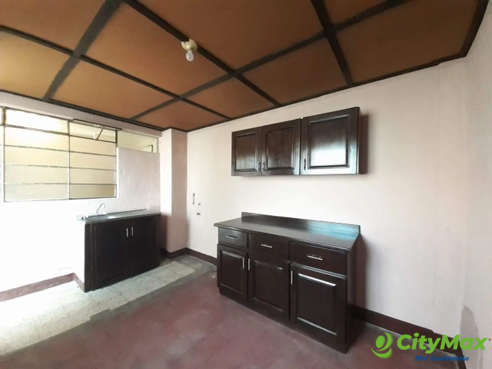 Propiedad en Venta con Apartamentos en Calzada San Juan - foto 10