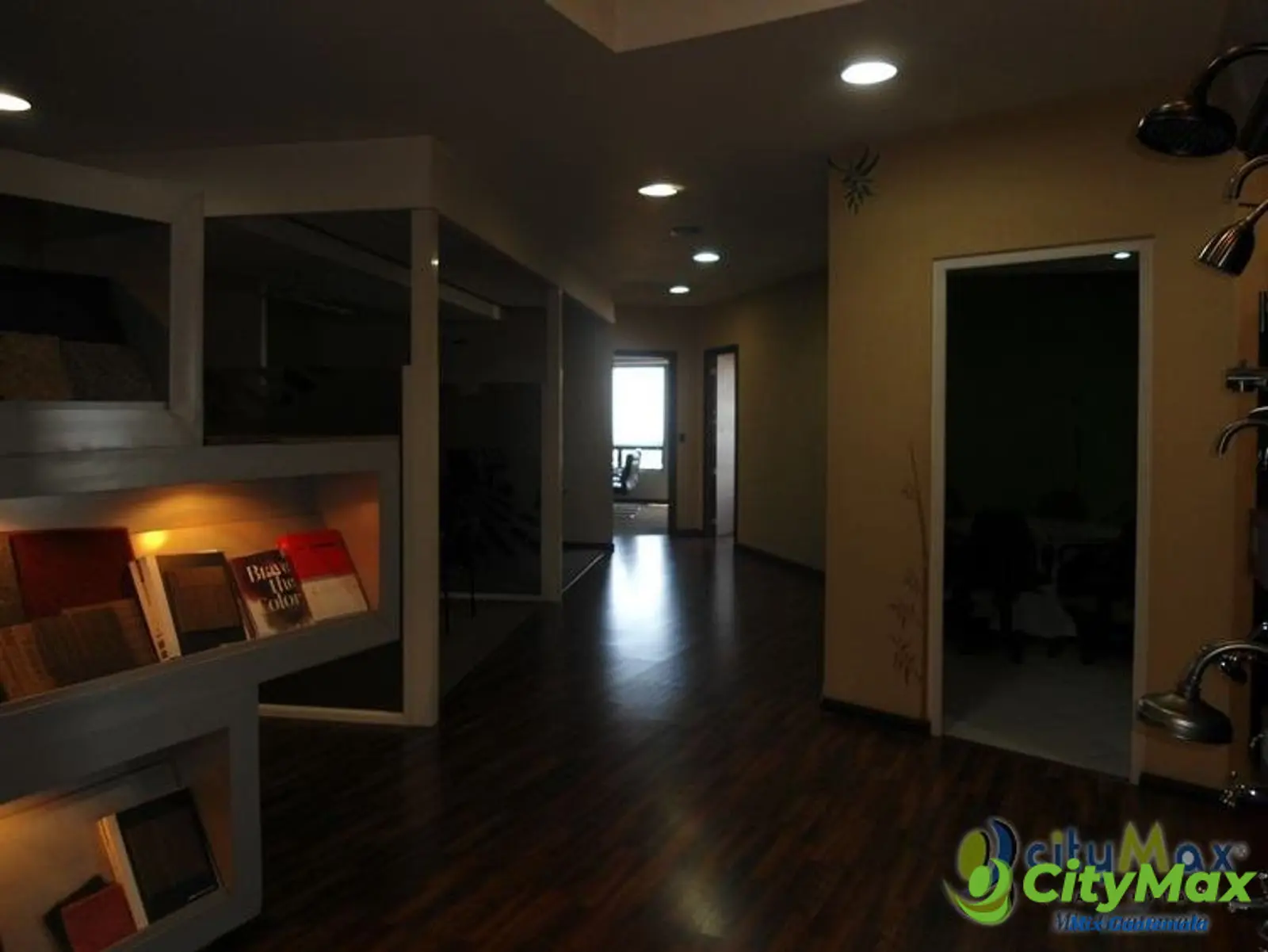 Vendo Bodega para Uso Comercial Bulevar San Cristobal - foto 10
