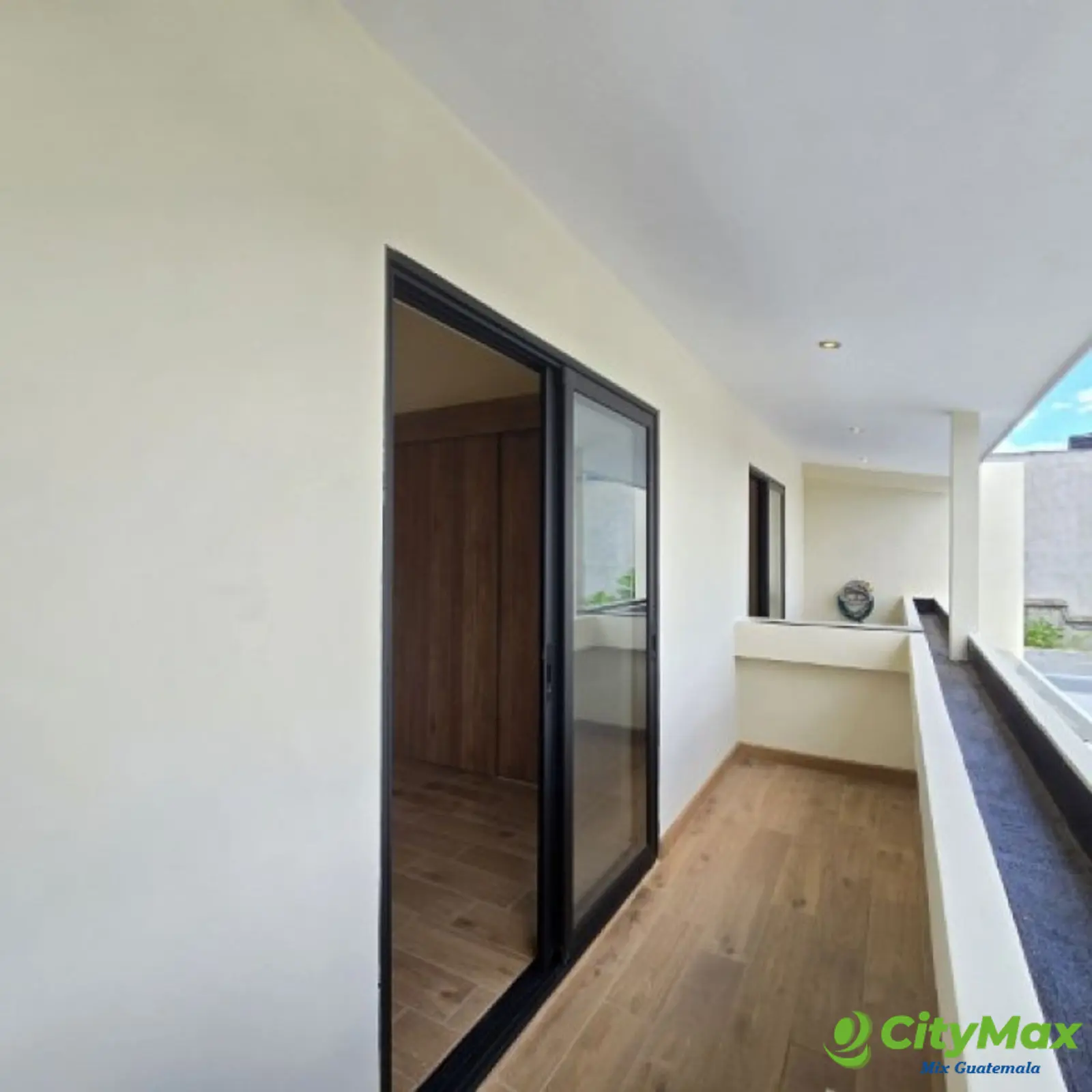 Casa Nueva en Renta Sector B1 San Cristóbal Z. 8 Mixco - foto 27
