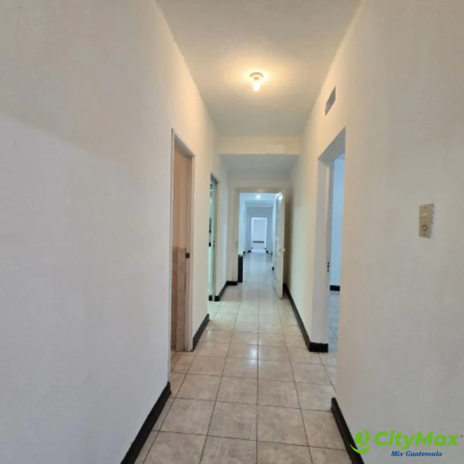 Propiedad para Uso Comercial en zona 12 - foto 9