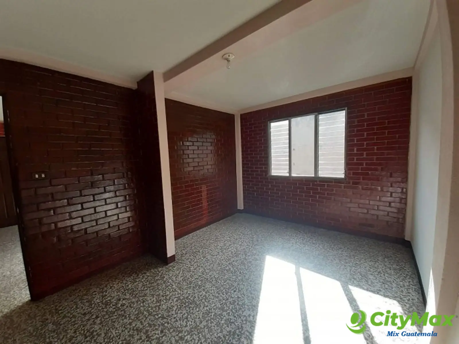 Propiedad en Venta con Apartamentos en Calzada San Juan - foto 7