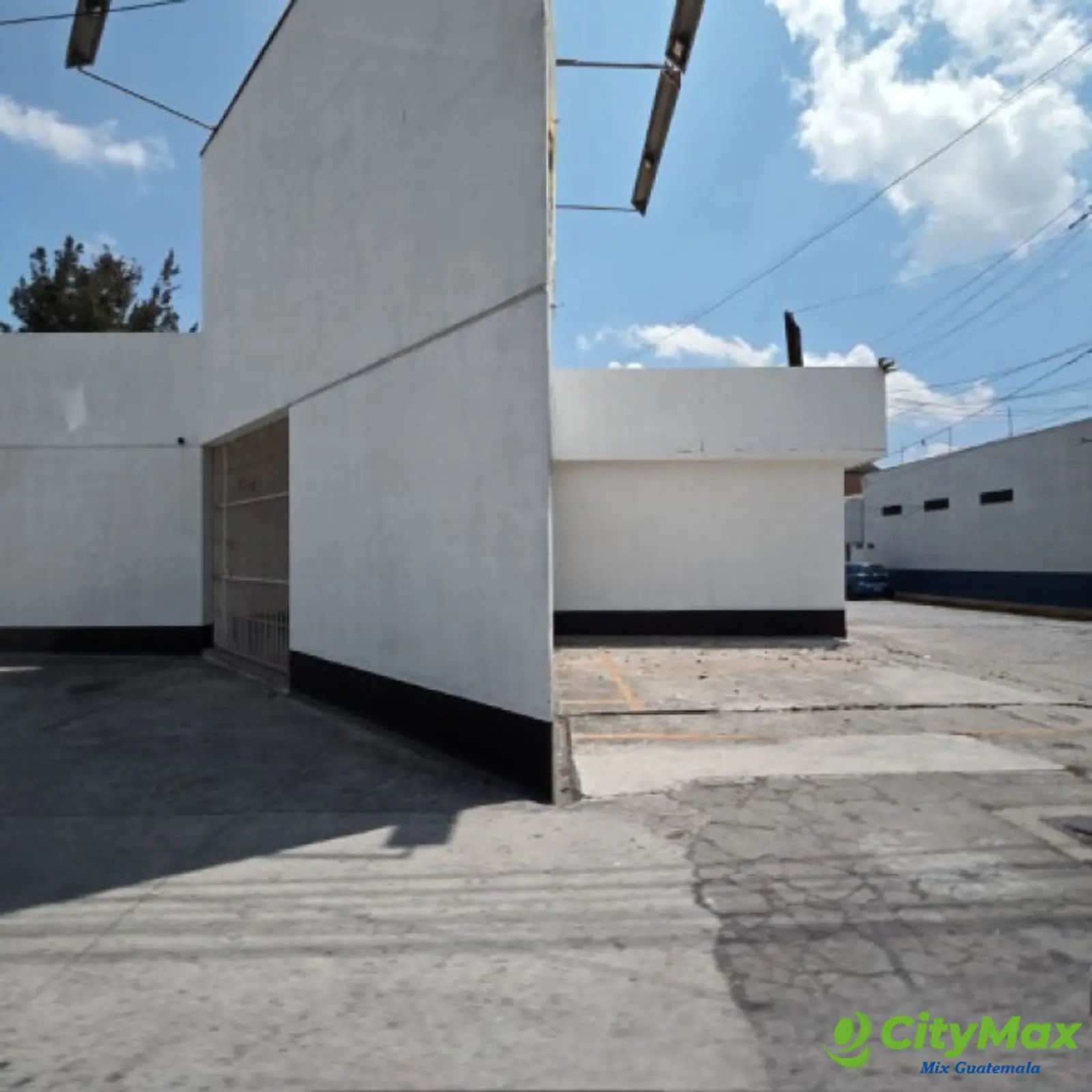 Propiedad para Uso Comercial en zona 12 - foto 2