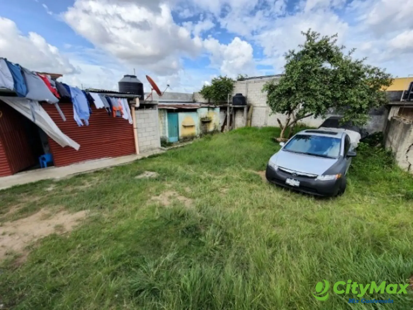 Terreno Comercial en Renta Zona 1 Mixco, por el parque - foto 6