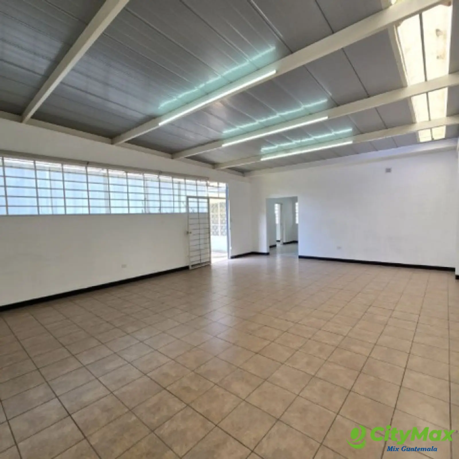Propiedad para Uso Comercial en zona 12 - foto 18