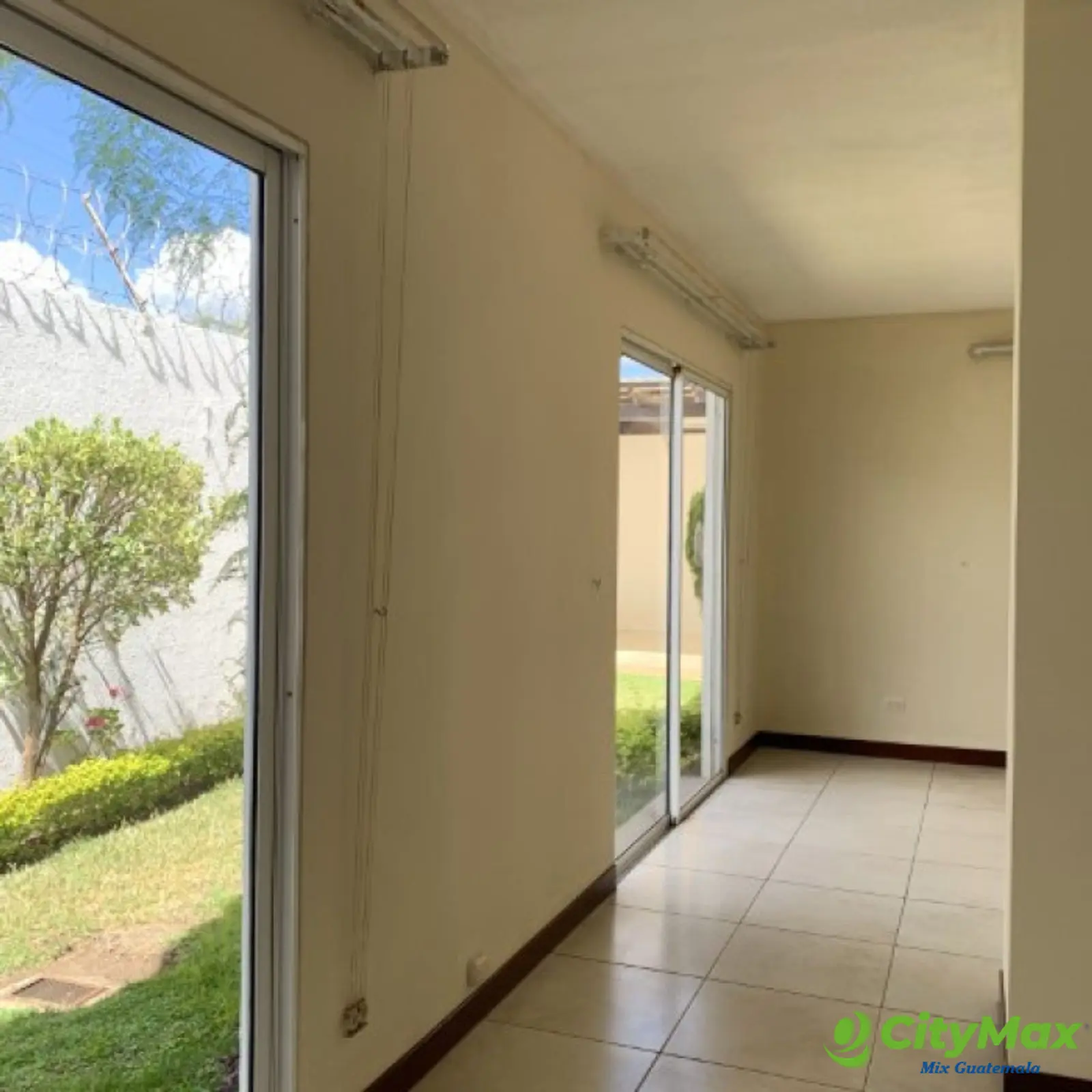 Casa en Venta Bosques de San Nicolas Zona 4 Mixco - foto 4