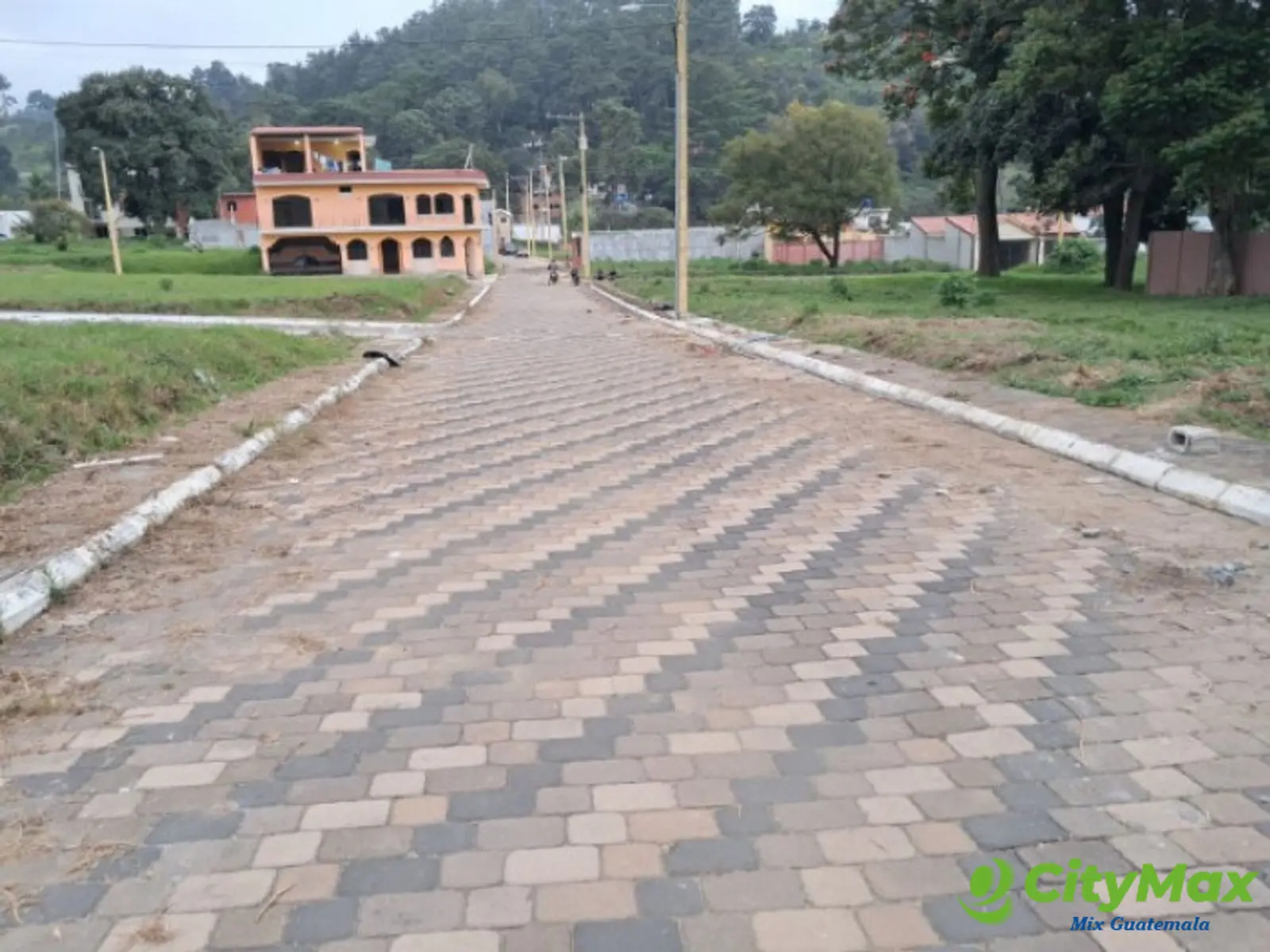Terreno en Venta en Paseo Colonial San Lucas - foto 3
