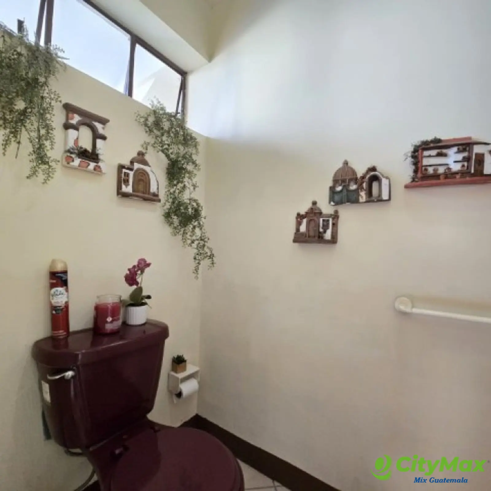 Casa en Venta Balcones de San Cristóbal, Guatemala - foto 18