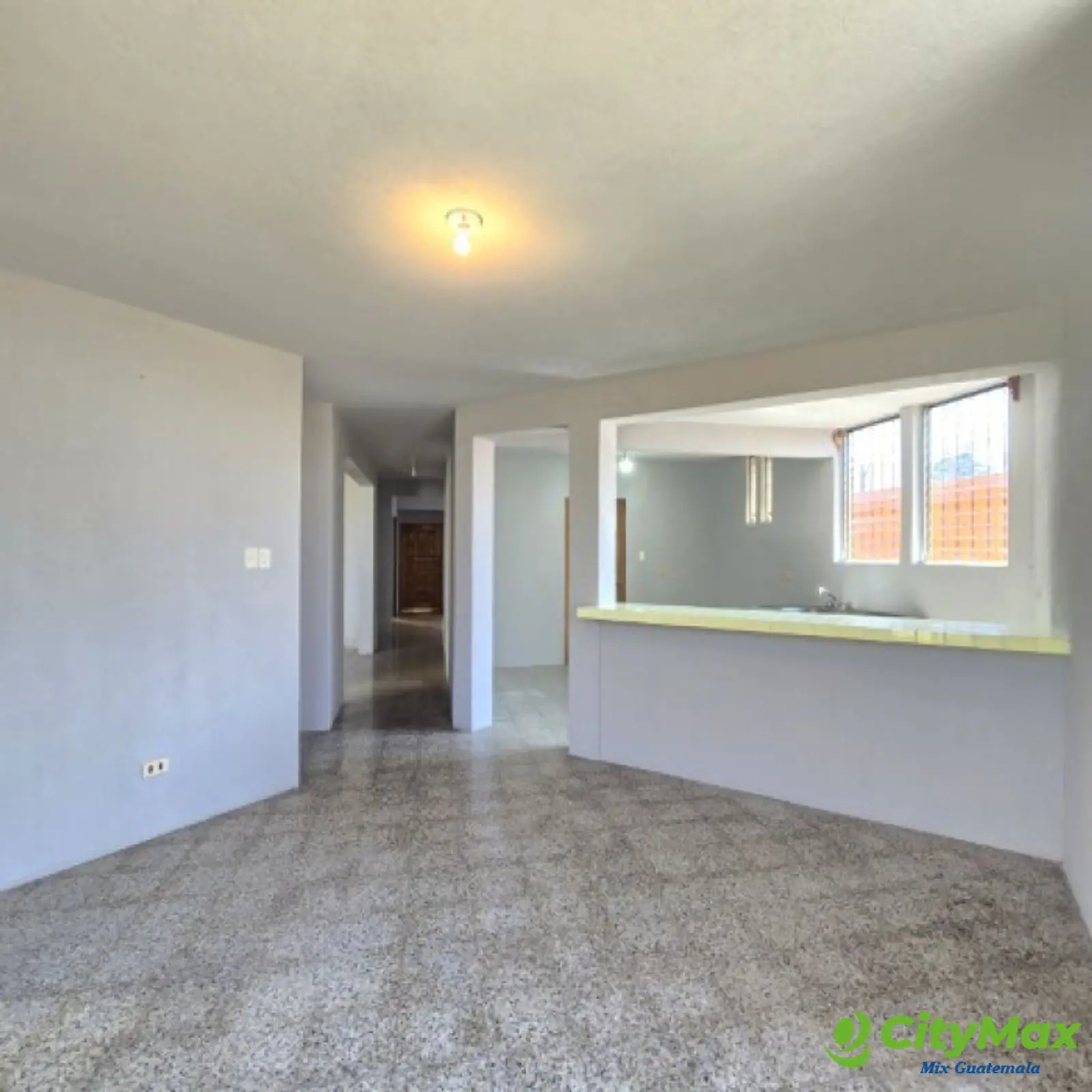 Casa en Venta Pinares de San Cristóbal Zona 8 de Mixco - foto 13
