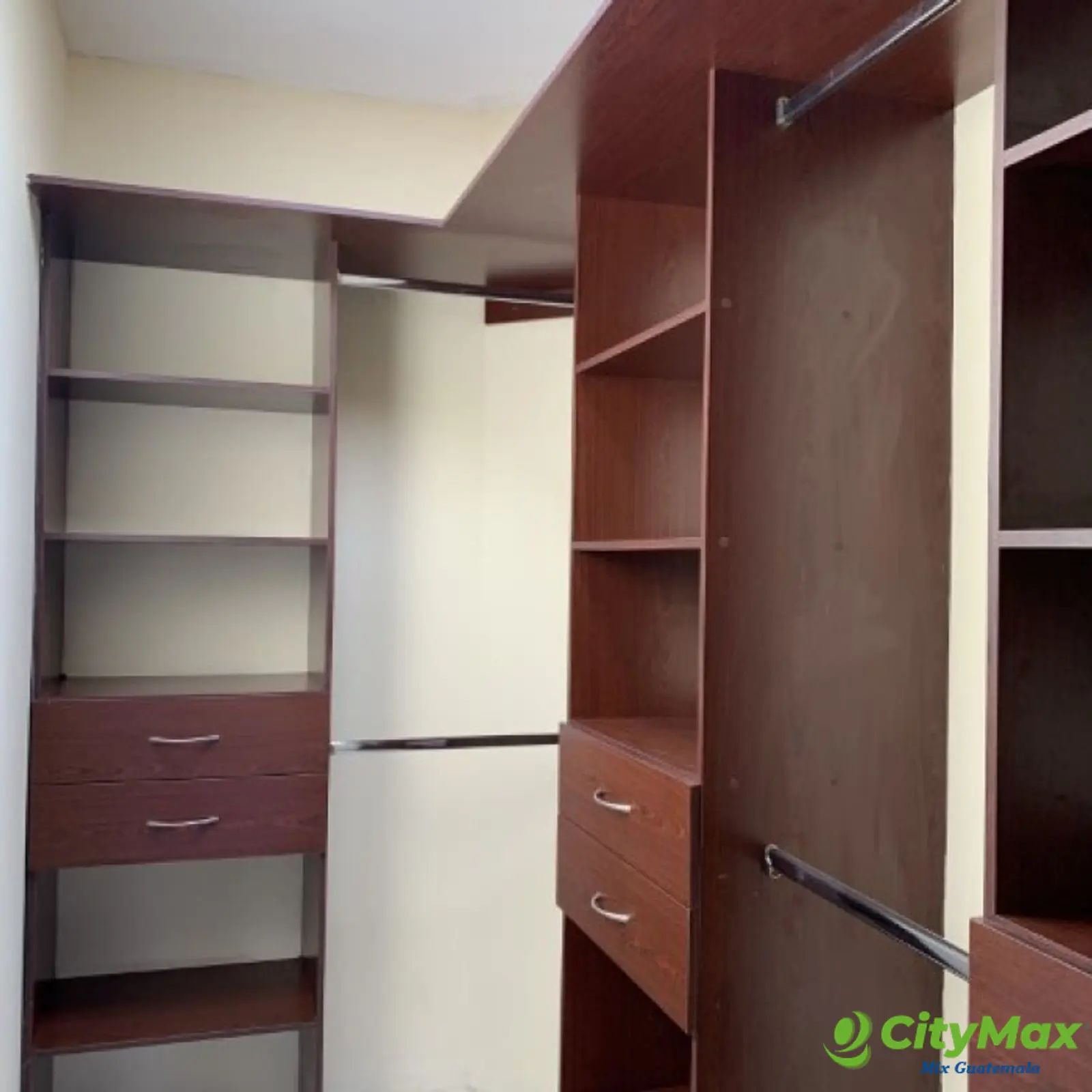 Casa en Venta Bosques de San Nicolas Zona 4 Mixco - foto 20