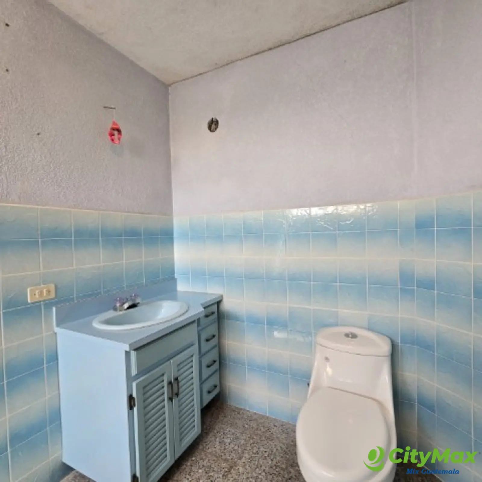Casa en Venta Pinares de San Cristóbal Zona 8 de Mixco - foto 22