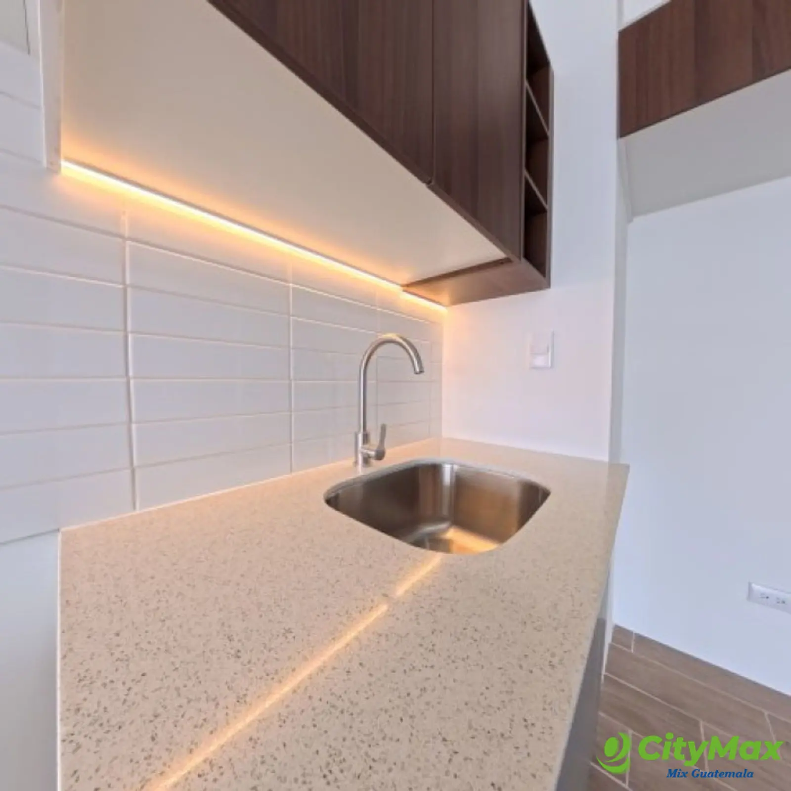 Apartamento en Renta Zona 7 Calzada Roosevelt, Ciudad - foto 5
