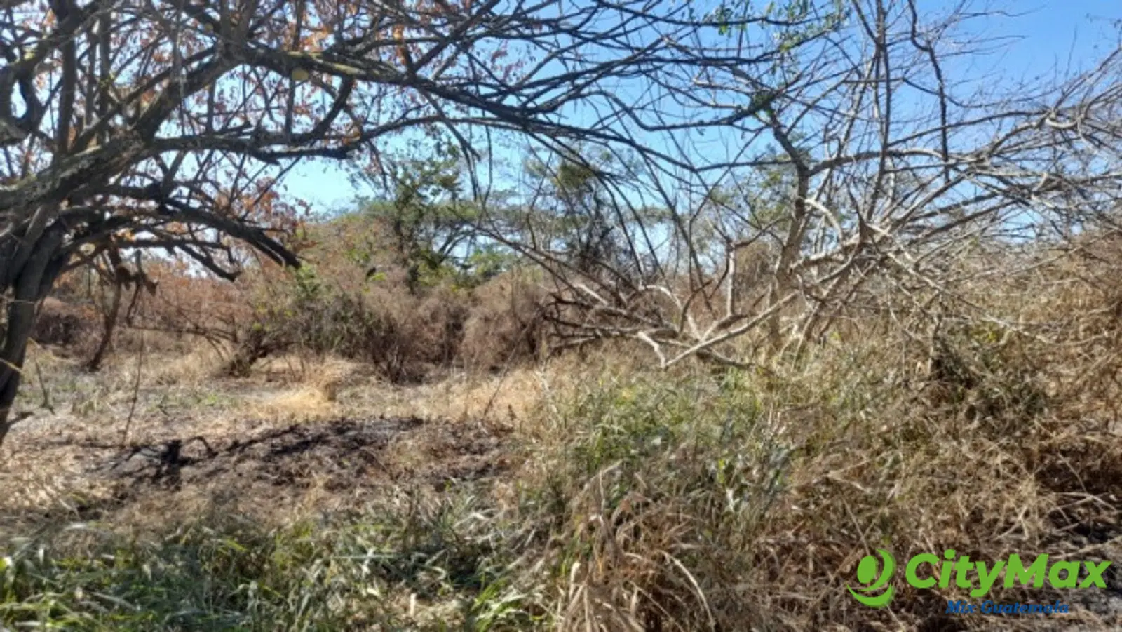 Terreno de 14 x 50 metros en Venta Quintas Malibu - foto 2