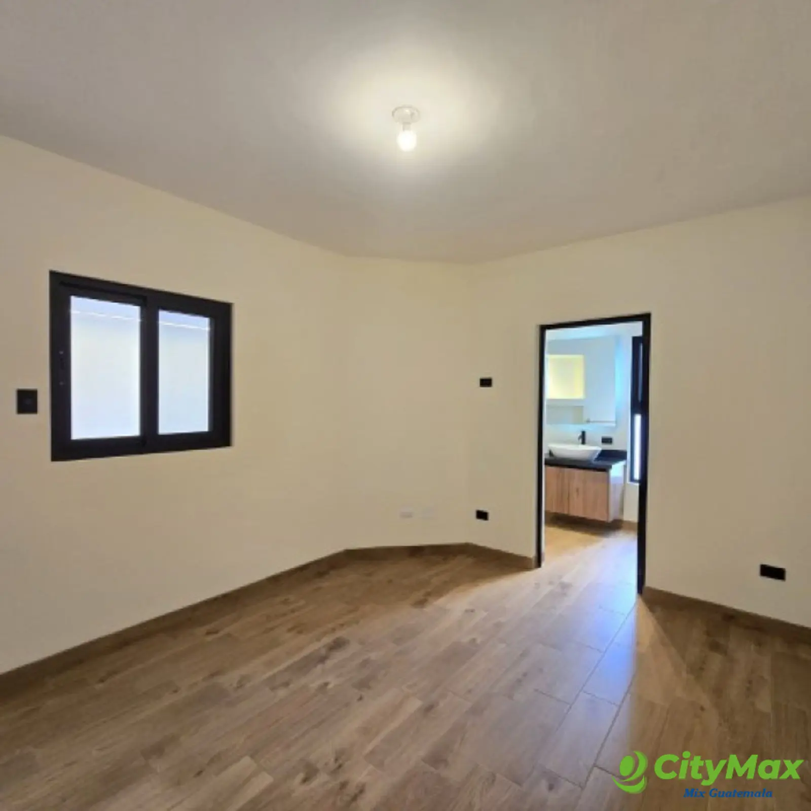 Casa Nueva en Renta Sector B1 San Cristóbal Z. 8 Mixco - foto 11