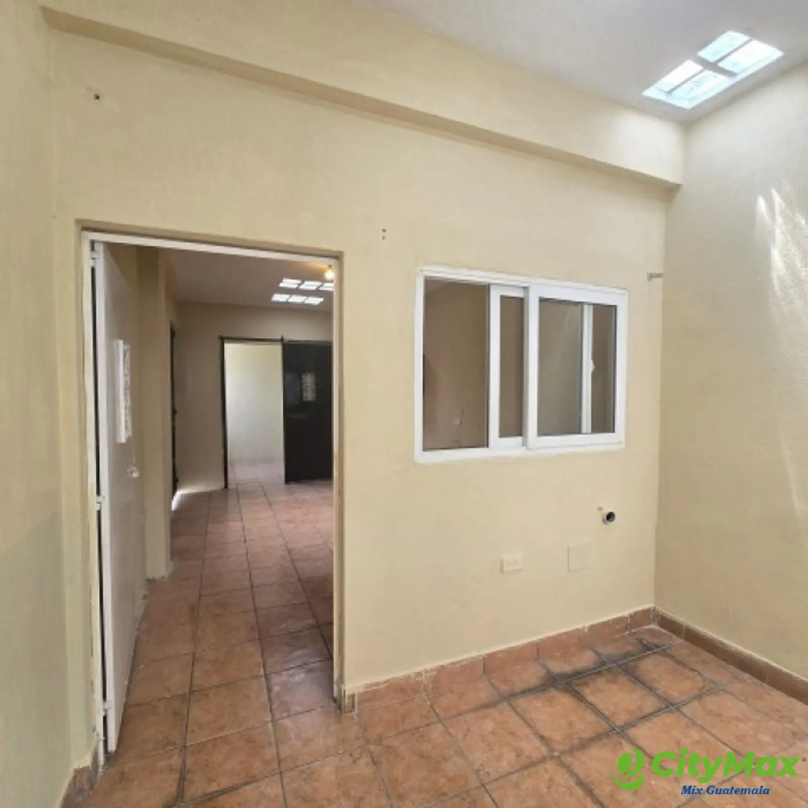 Casa en Renta para Negocio u Oficinas Zona 12 Guatemala - foto 27