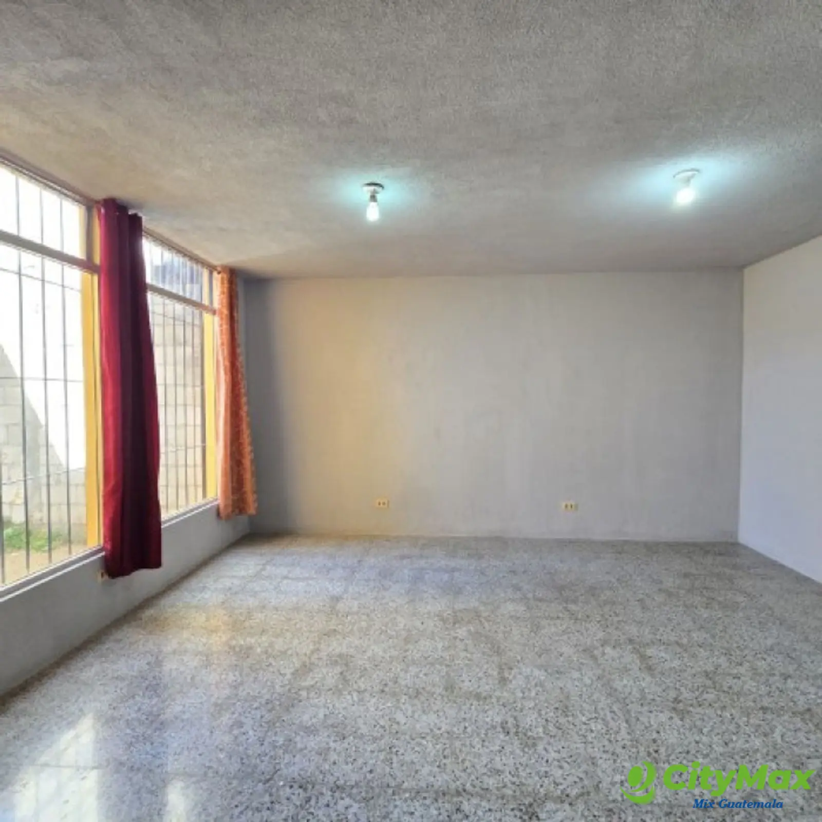 Casa en Venta Pinares de San Cristóbal Zona 8 de Mixco - foto 9